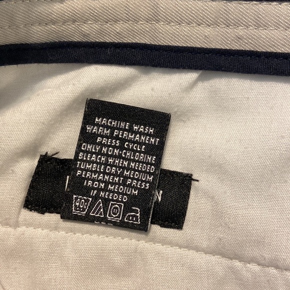 Van Heusen Men’s Tan Shorts Size 36 - Picture 6 of 6